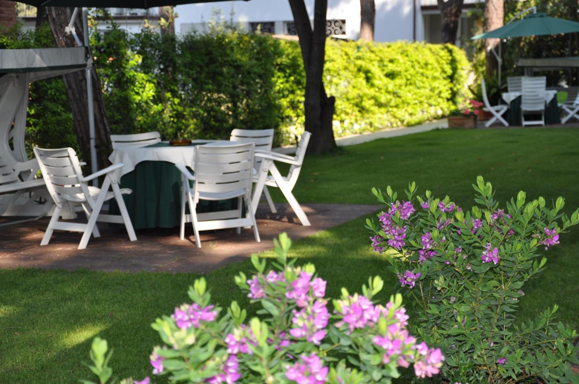 Hotel Etruria Forte dei Marmi Exterior foto